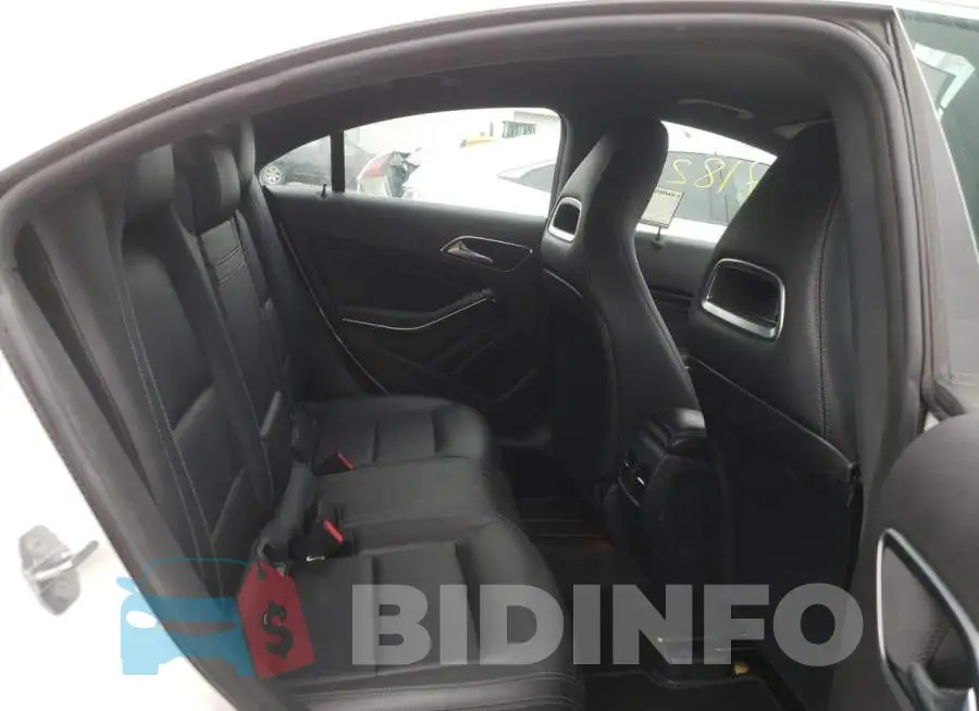 WDDSJ4EB6JN629764 Photo# 6