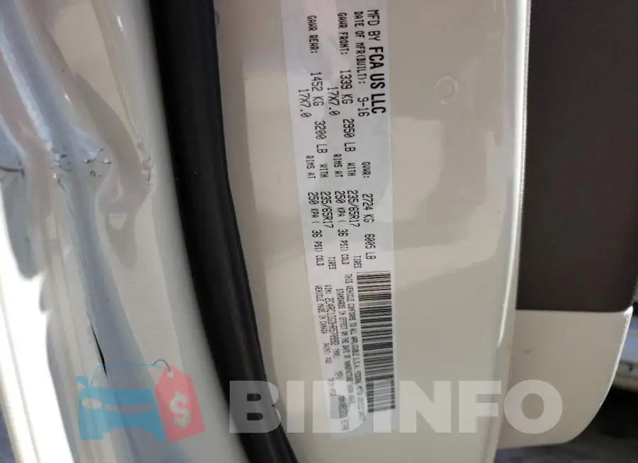 2C4RC1DG3HR570992 Photo# 10