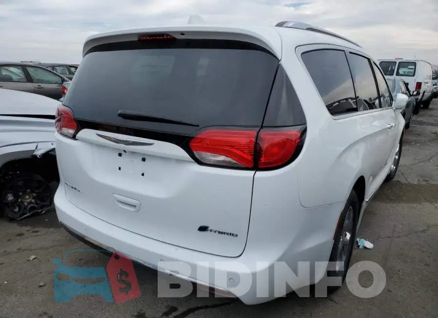 2C4RC1L72LR204323 Photo# 4