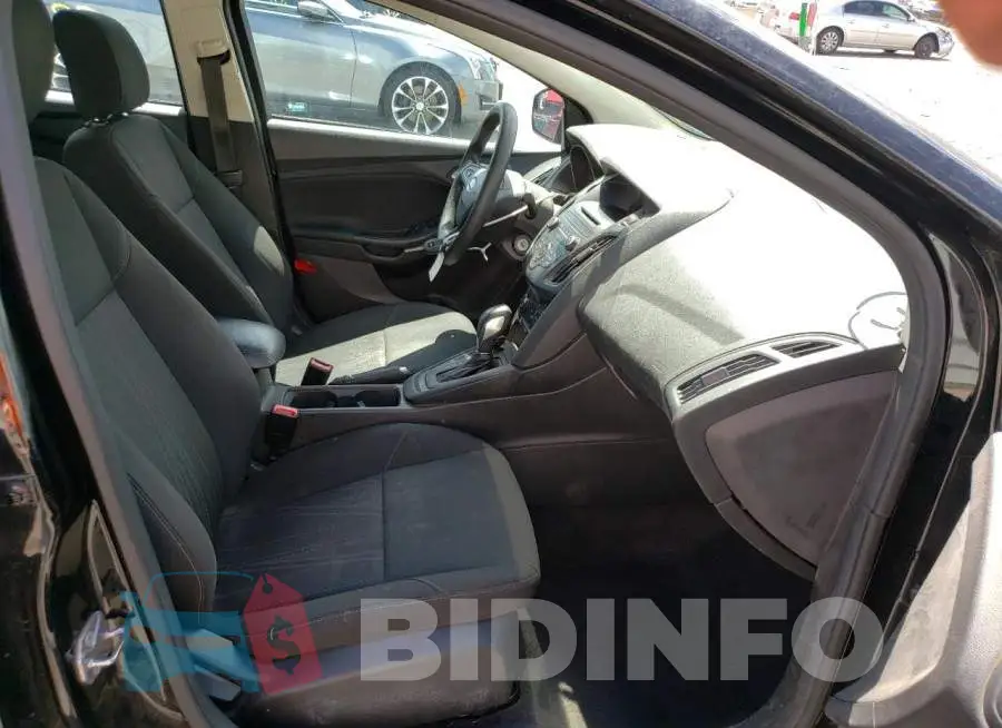 1FADP3F27HL284671 Photo# 5