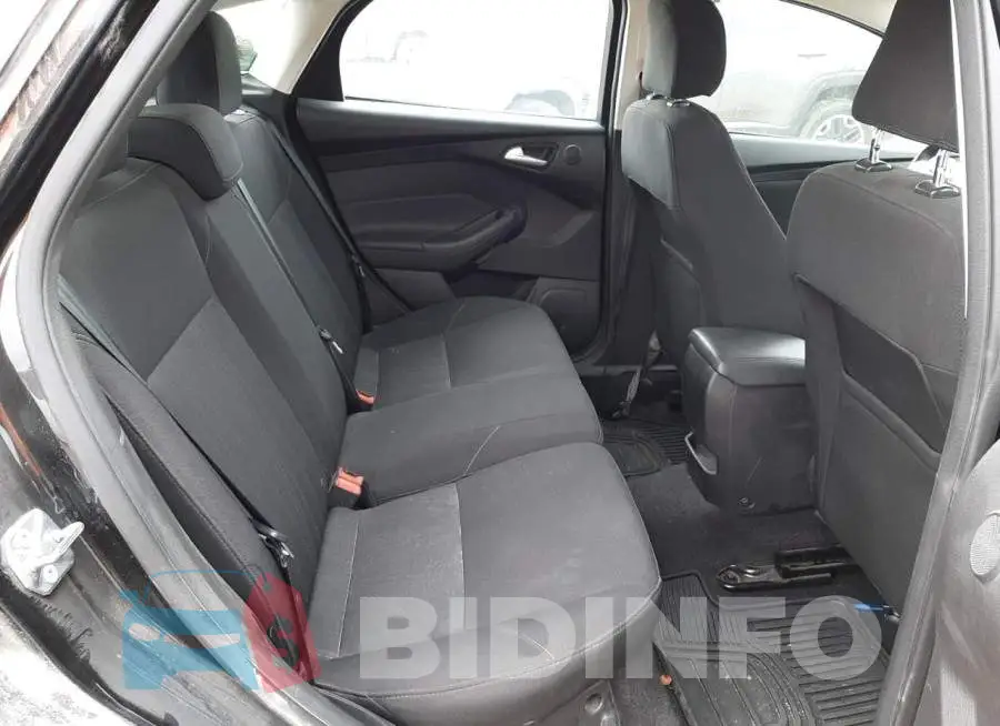 1FADP3M27HL254296 Photo# 6