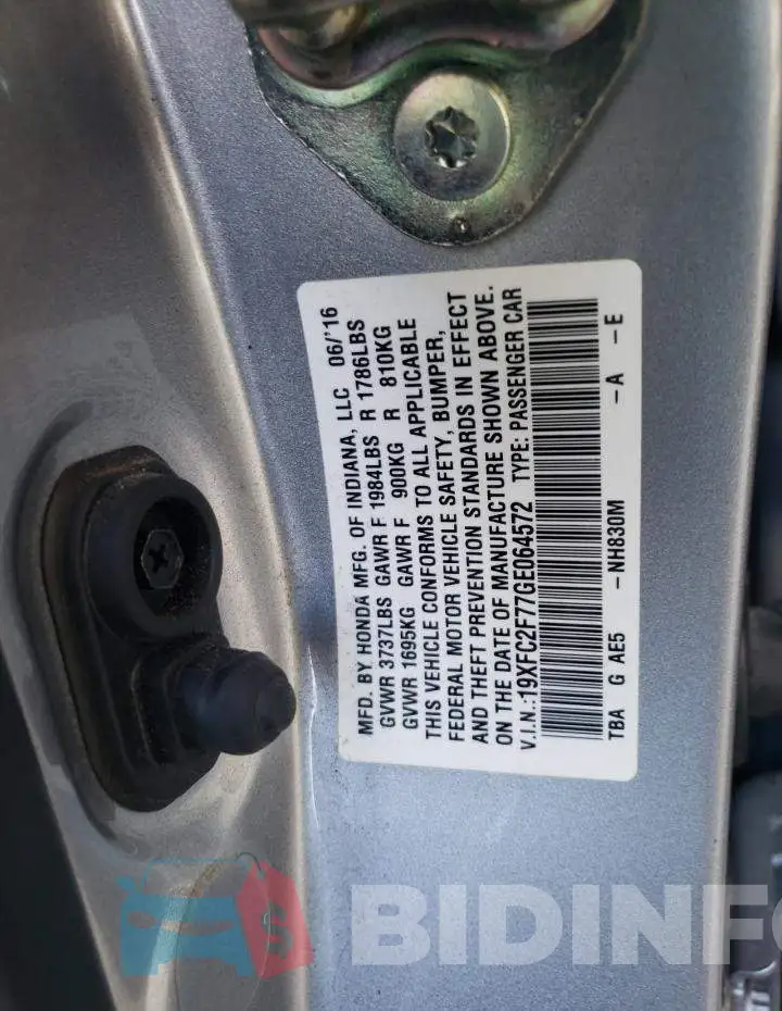 19XFC2F77GE064572 Photo# 10
