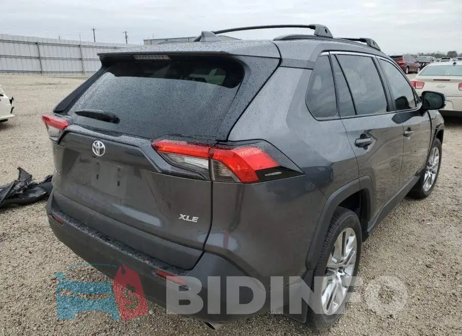 2T3C1RFV1MC173014 Photo# 4