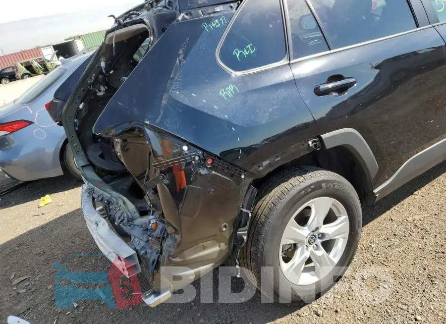2T3P1RFV6MW218724 Photo# 9