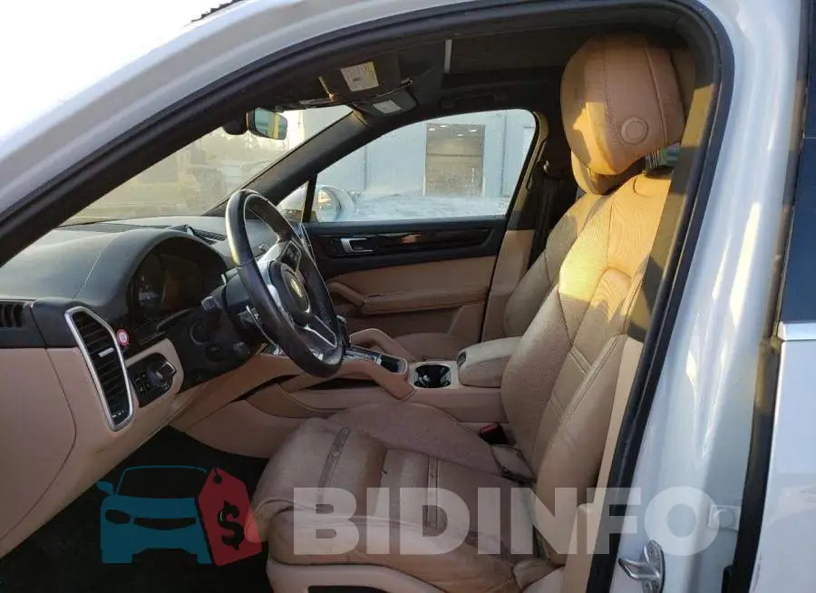 WP1AA2AY7KDA15087 Photo# 7
