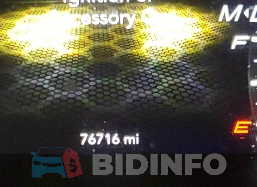 2C3CDXHG6HH668487 Photo# 8