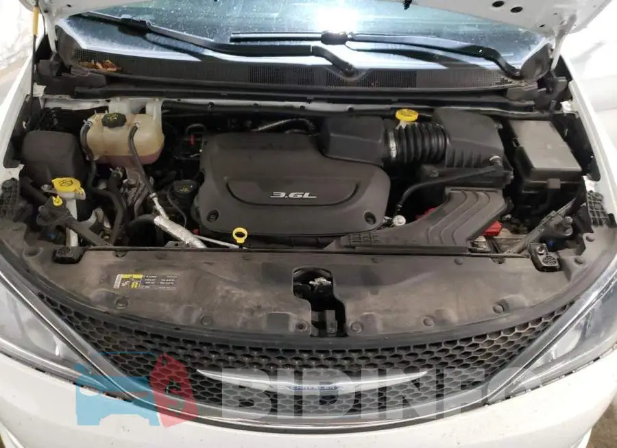 2C4RC1BGXHR795025 Photo# 7