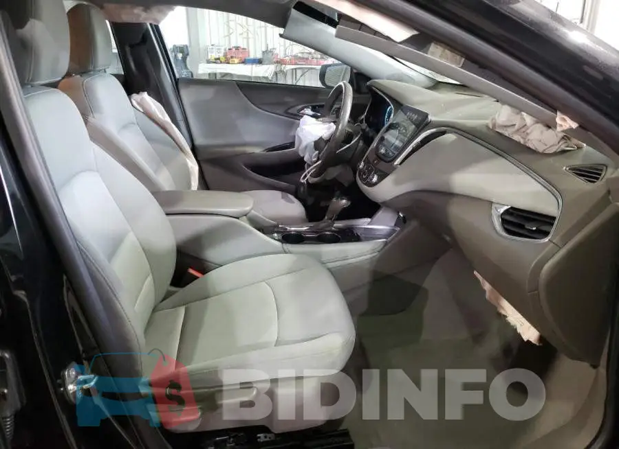 1G1ZD5ST7JF190385 Photo# 5