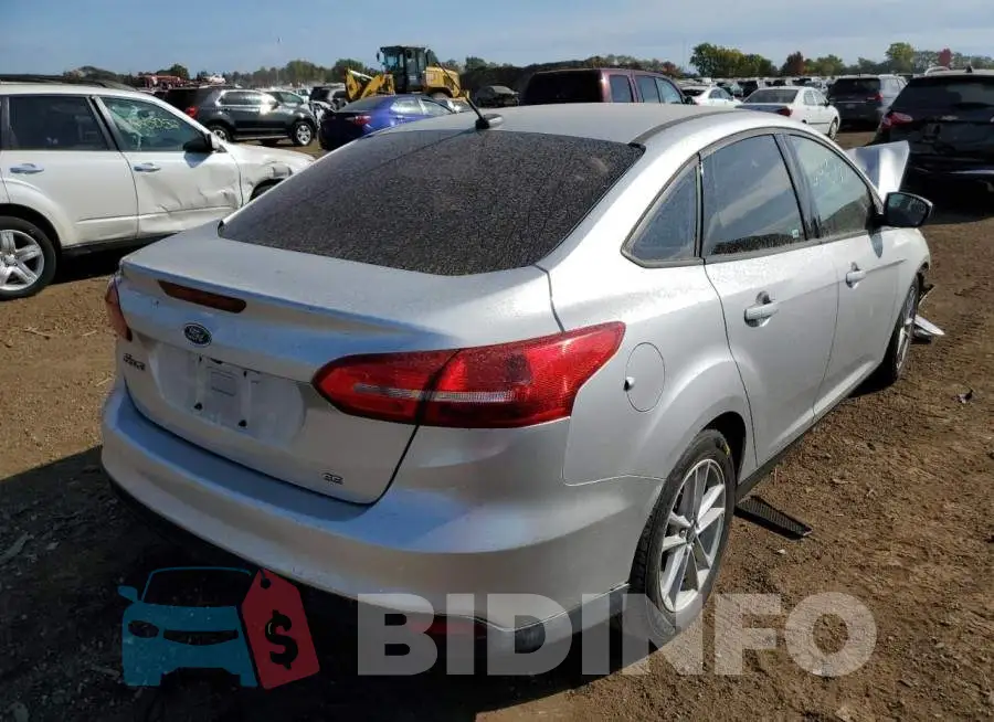 1FADP3F24JL250273 Photo# 4