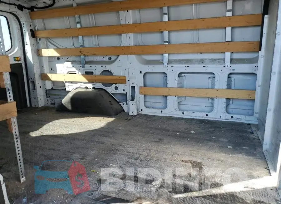 1FTYR1ZM3GKB34634 Photo# 6