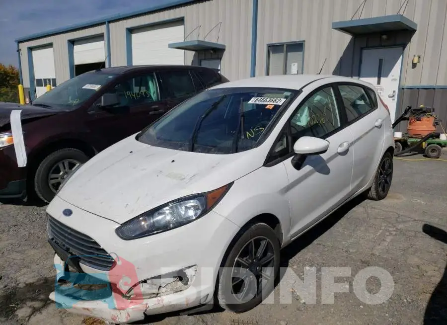3FADP4EJ0KM117735 Photo# 2