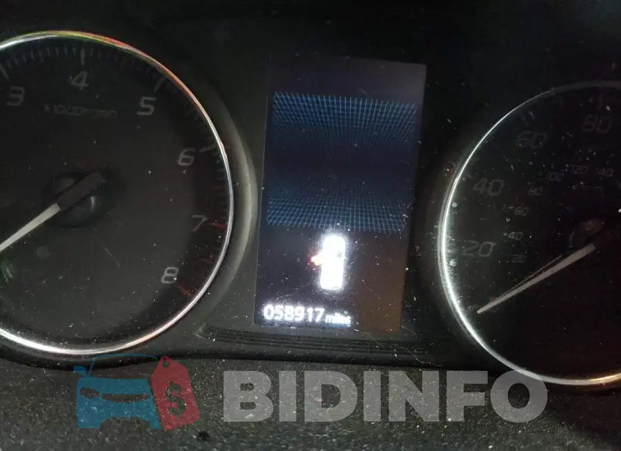 JA4AD2A39LZ012025 Photo# 8