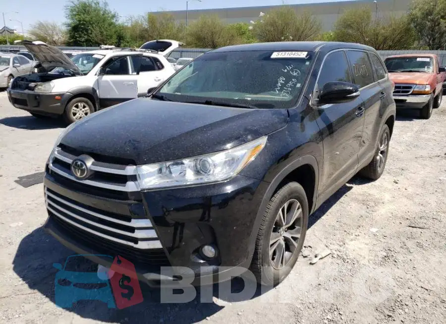 5TDZZRFH9KS334266 Photo# 2