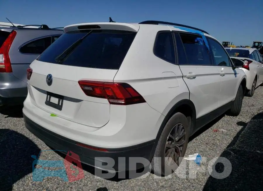 3VV1B7AX4MM088963 Photo# 4