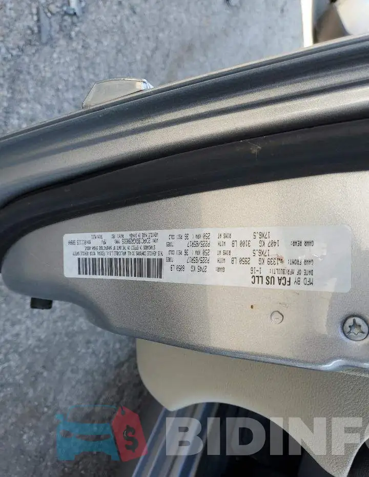 2C4RC1BGXGR280315 Photo# 10