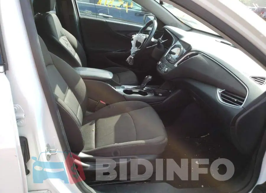 1G1ZD5ST3JF293772 Photo# 5