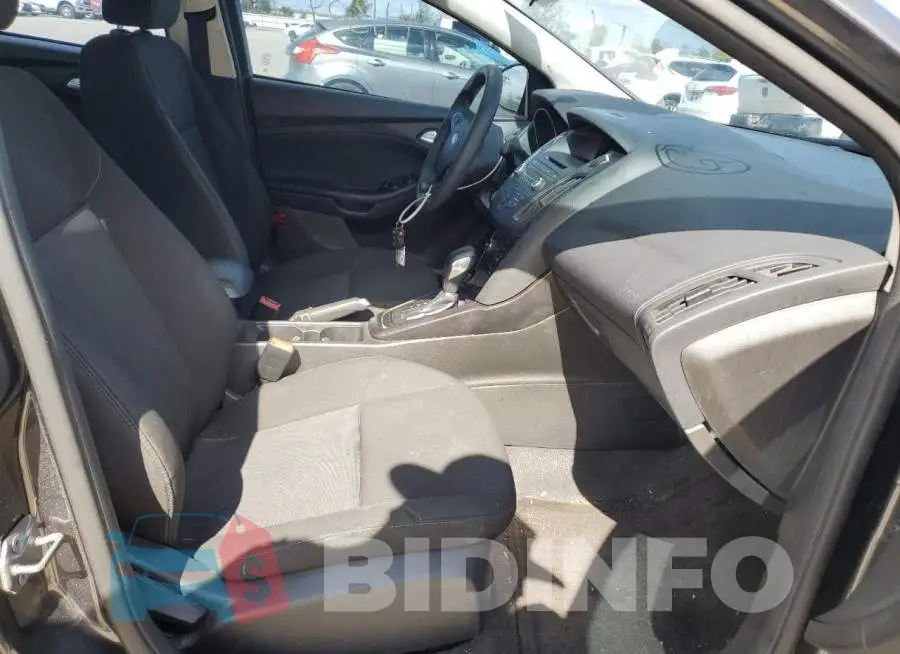 1FADP3F22HL218593 Photo# 5