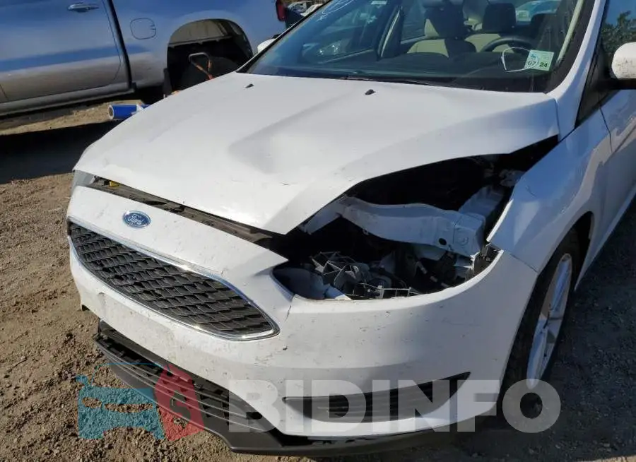 1FADP3F2XHL331112 Photo# 9