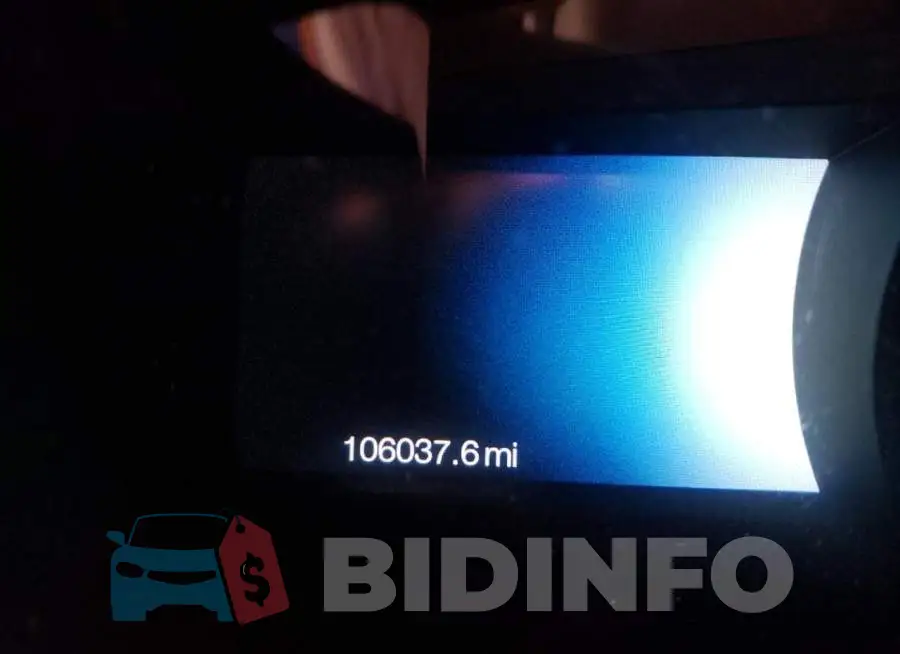 3FA6P0RUXGR156123 Photo# 8