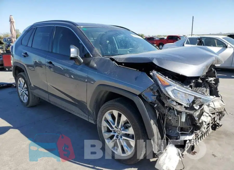 2T3C1RFV8MC111237 Photo# 1