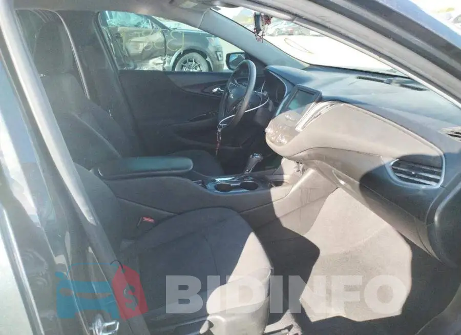 1G1ZB5ST5HF177599 Photo# 5