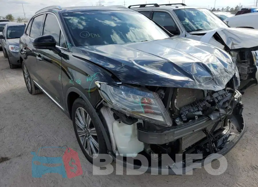 2LMPJ7JPXGBL41897 Photo# 1