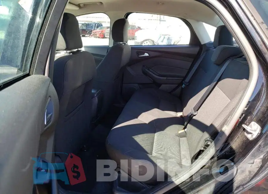 1FADP3F28GL304697 Photo# 6