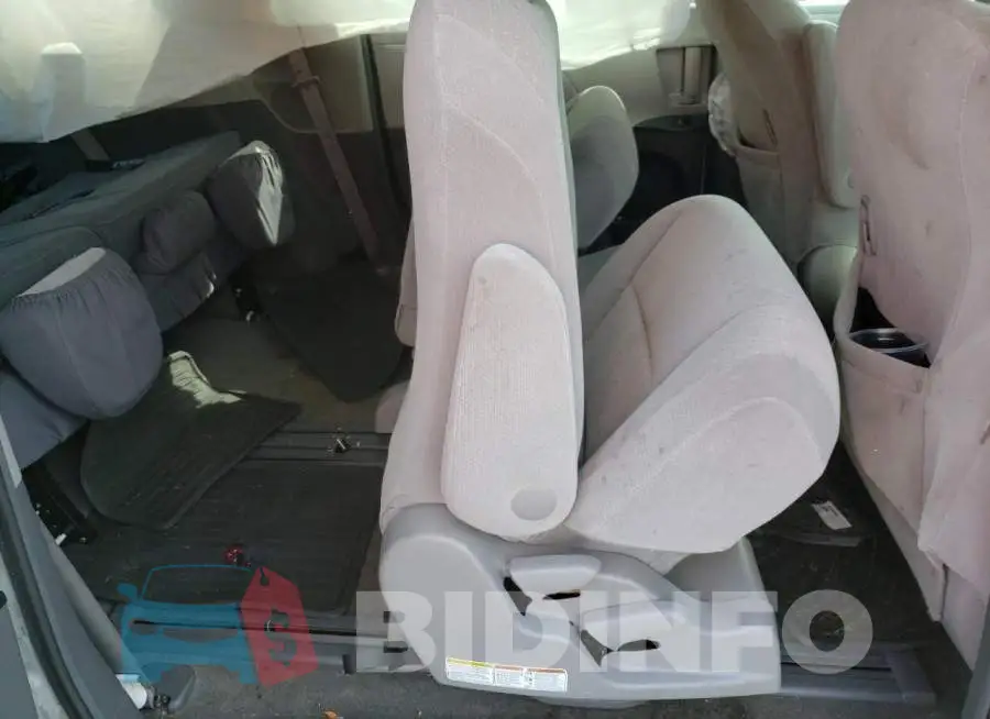 5TDKZ3DC6HS815073 Photo# 6