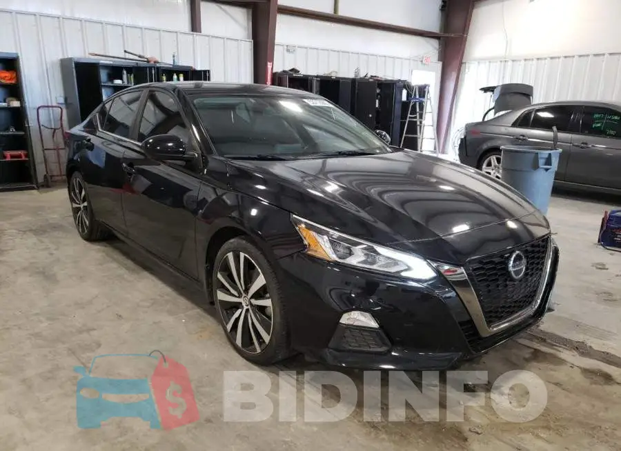 1N4BL4CV4KC181352 Photo# 1