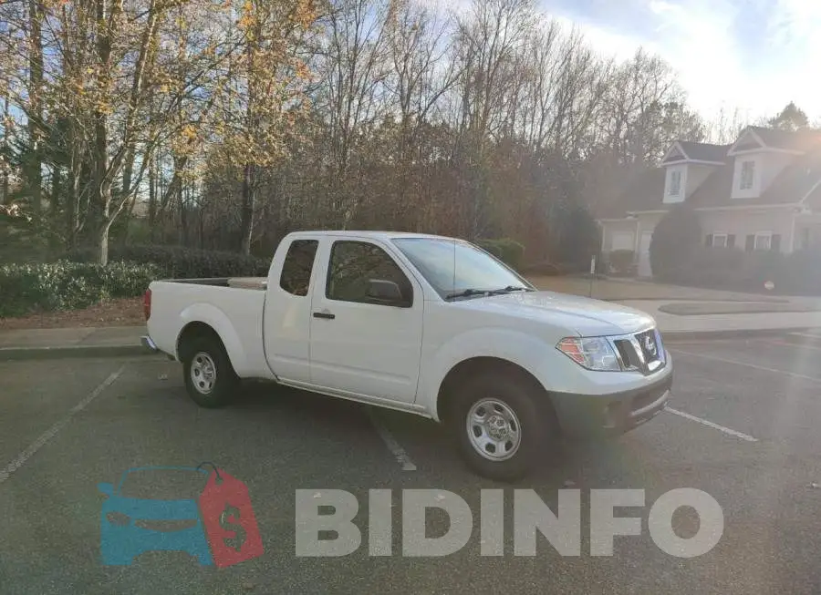 1N6BD0CT4GN756802 Photo# 1
