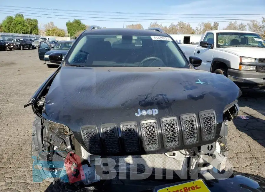 1C4PJLCBXKD262355 Photo# 7