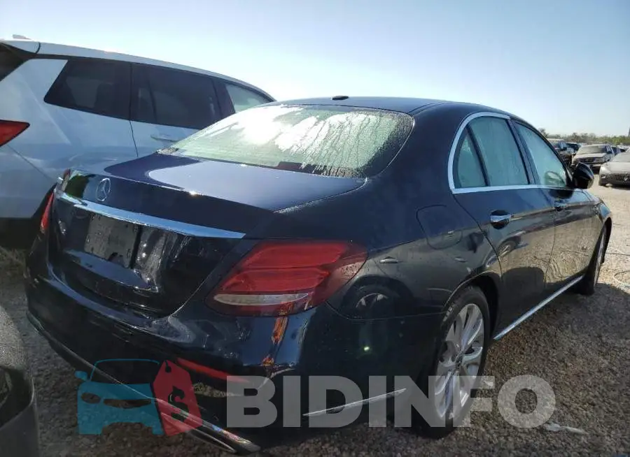WDDZF4JB8HA289847 Photo# 4