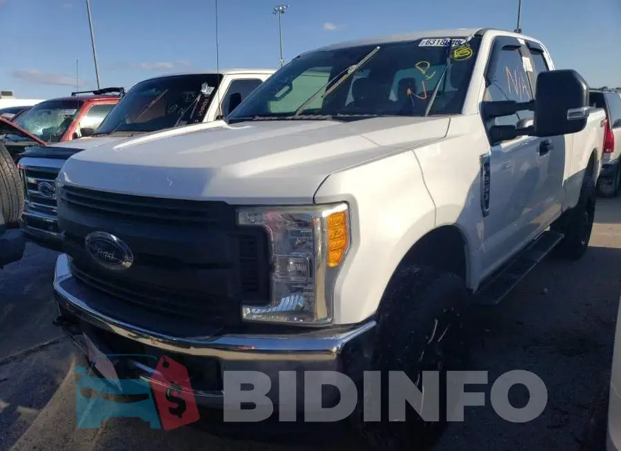 1FT7X2B68HED79836 Photo# 2