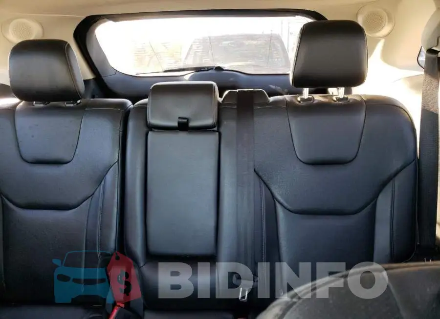 2FMPK3K90LBA72031 Photo# 10