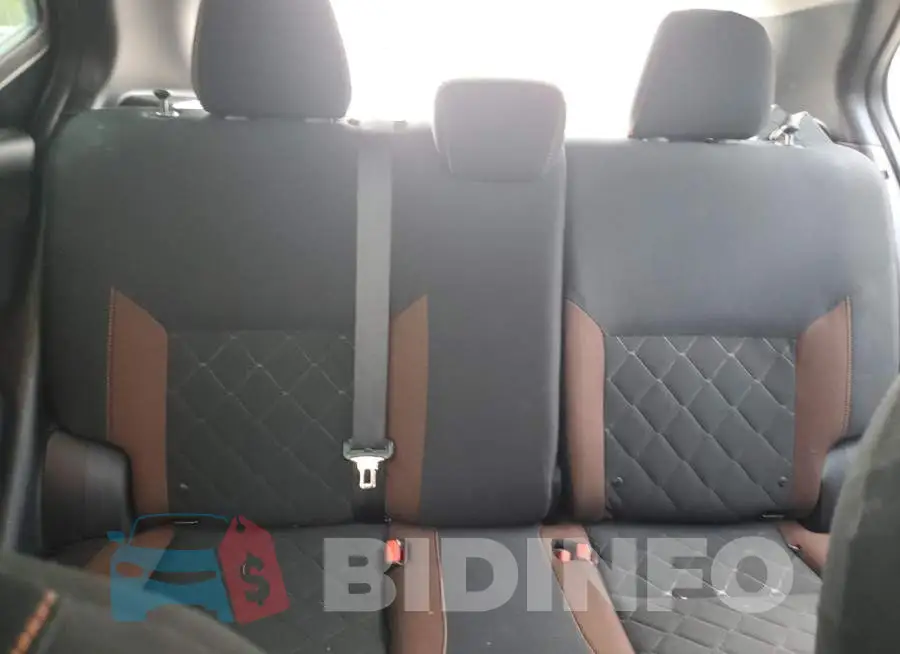 3N1CP5CU2JL518073 Photo# 10