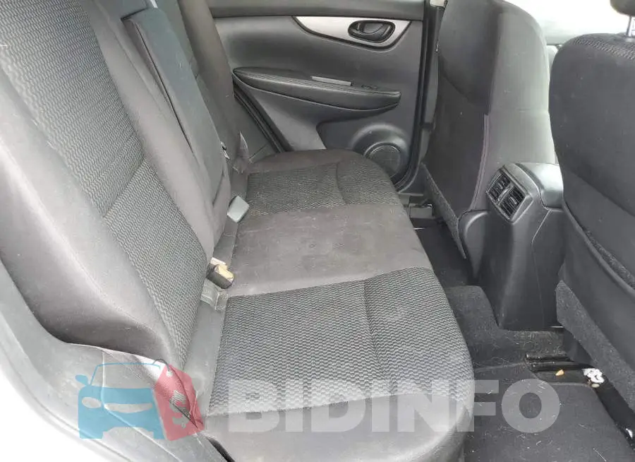 JN1BJ1CP4JW155561 Photo# 6