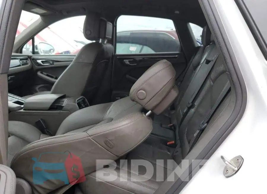 WP1AB2A51KLB30633 Photo# 6