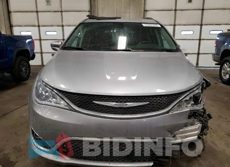 2C4RC1BGXLR275318 Photo# 5