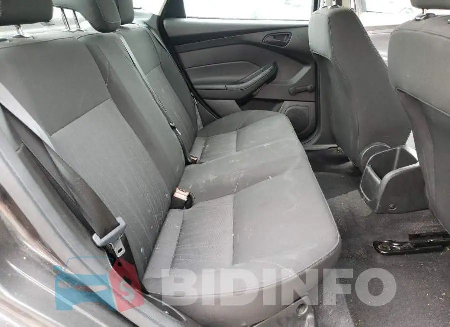 1FADP3E24GL257234 Photo# 6