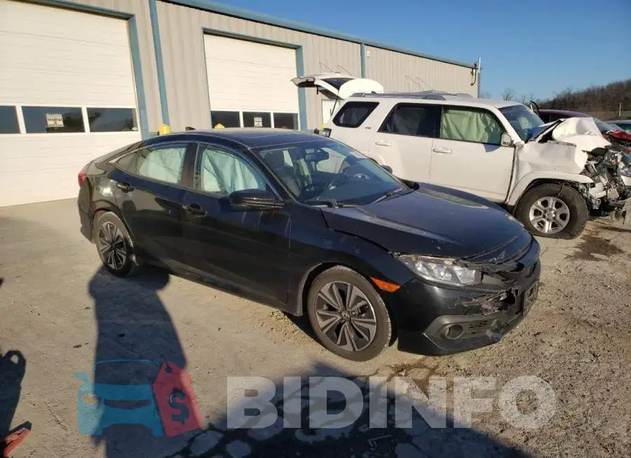 19XFC1F74HE021352 Photo# 4