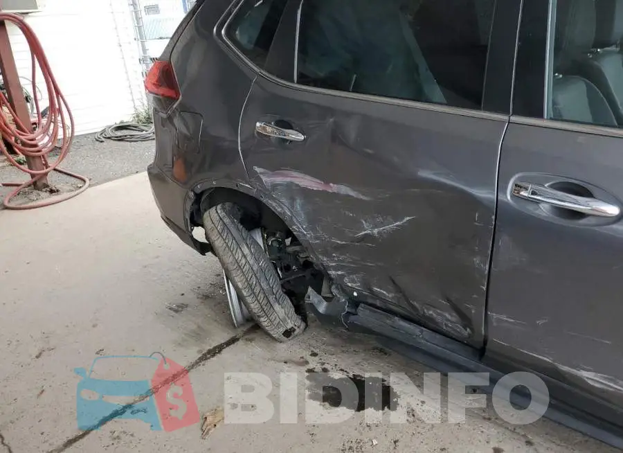 JN8AT2MT3JW450207 Photo# 9