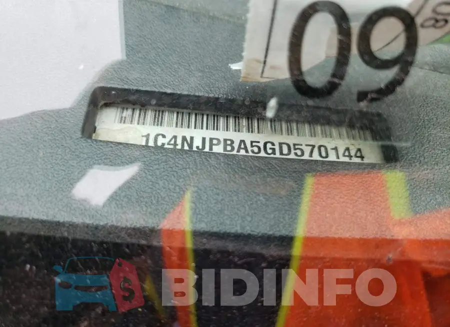 1C4NJPBA5GD570144 Photo# 10