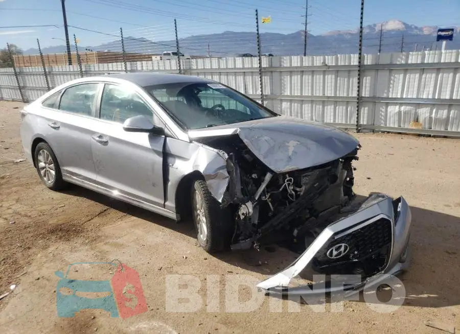 KMHE24L17GA013176 Photo# 1