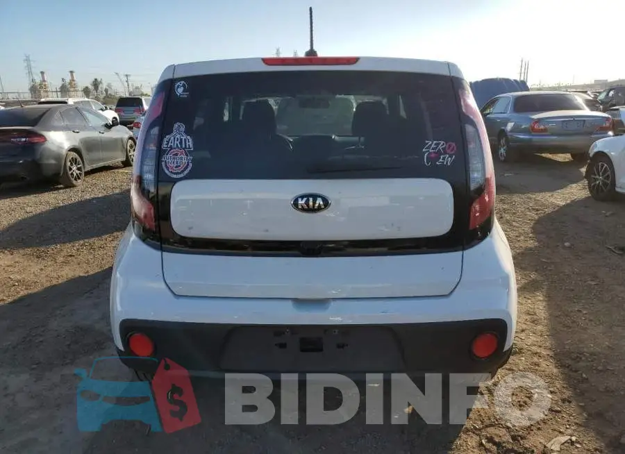 KNDJN2A25J7621647 Photo# 6