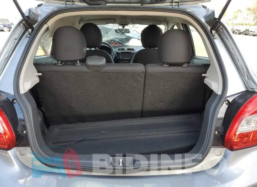 ML32A5HJ3LH008327 Photo# 9