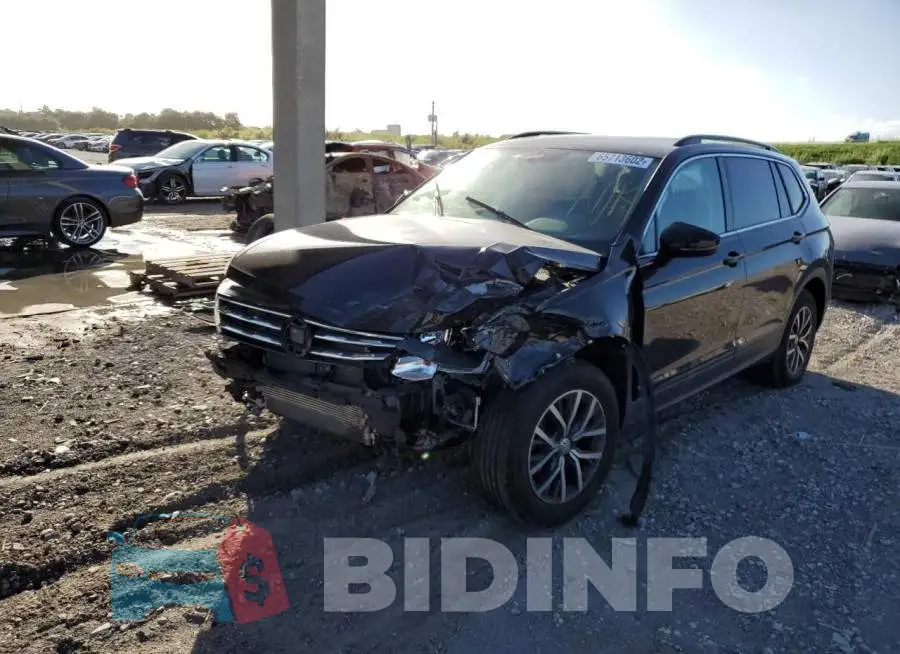 3VV3B7AX7KM082208 Photo# 2