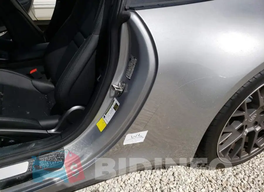 WP0AA2A94LS206019 Photo# 9