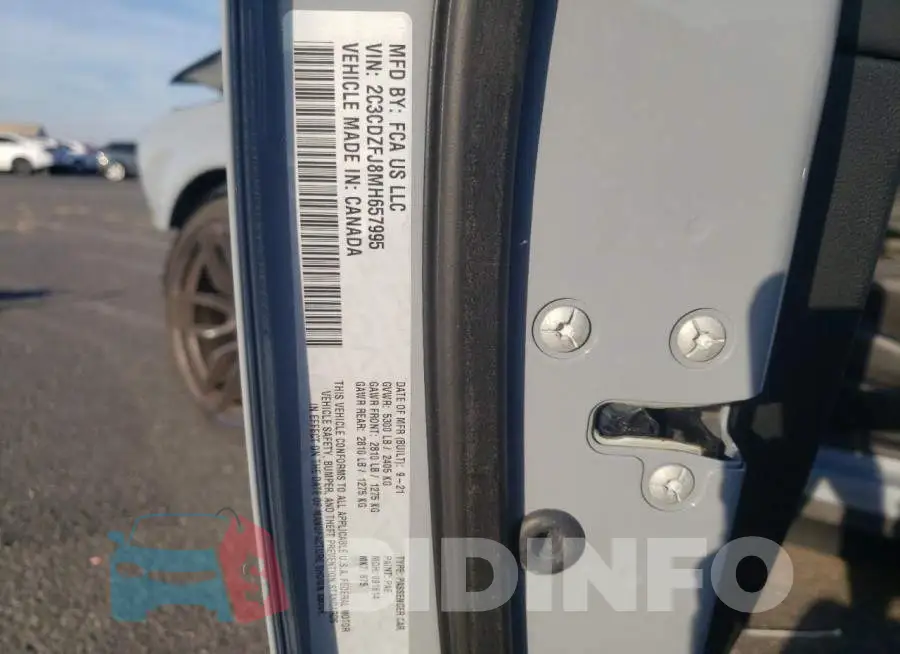 2C3CDZFJ8MH657995 Photo# 13