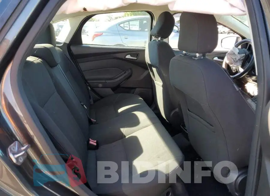 1FADP3F21GL231043 Photo# 6