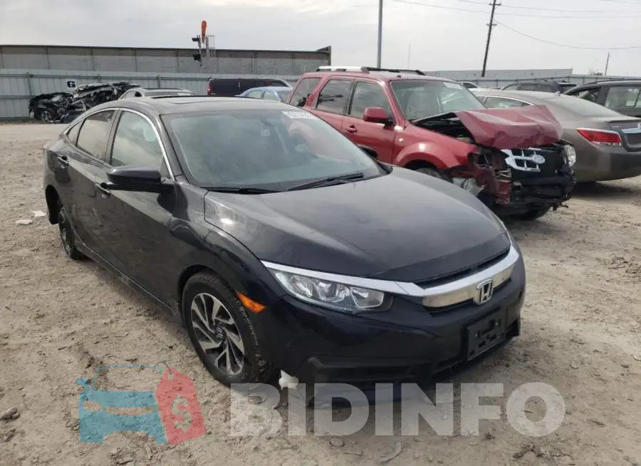 19XFC2F71JE011339 Photo# 1